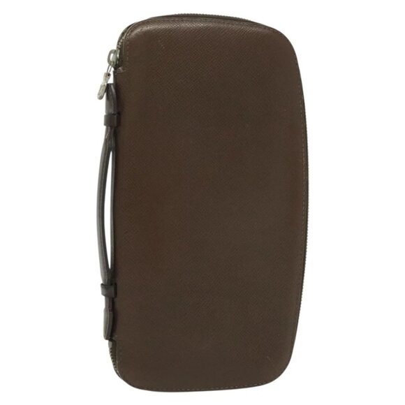 LOUIS VUITTON Taiga Organizer Atoll Travel Case Grizzly M30658 LV Auth 139595 - Picture 1 of 16